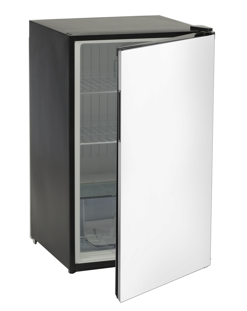 Bull 20-in 4.5 Cu. Ft Contemporary Compact Refrigerator
